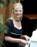 Pianistin Bettina Fischer | Klaviermusik mit persönlicher Note